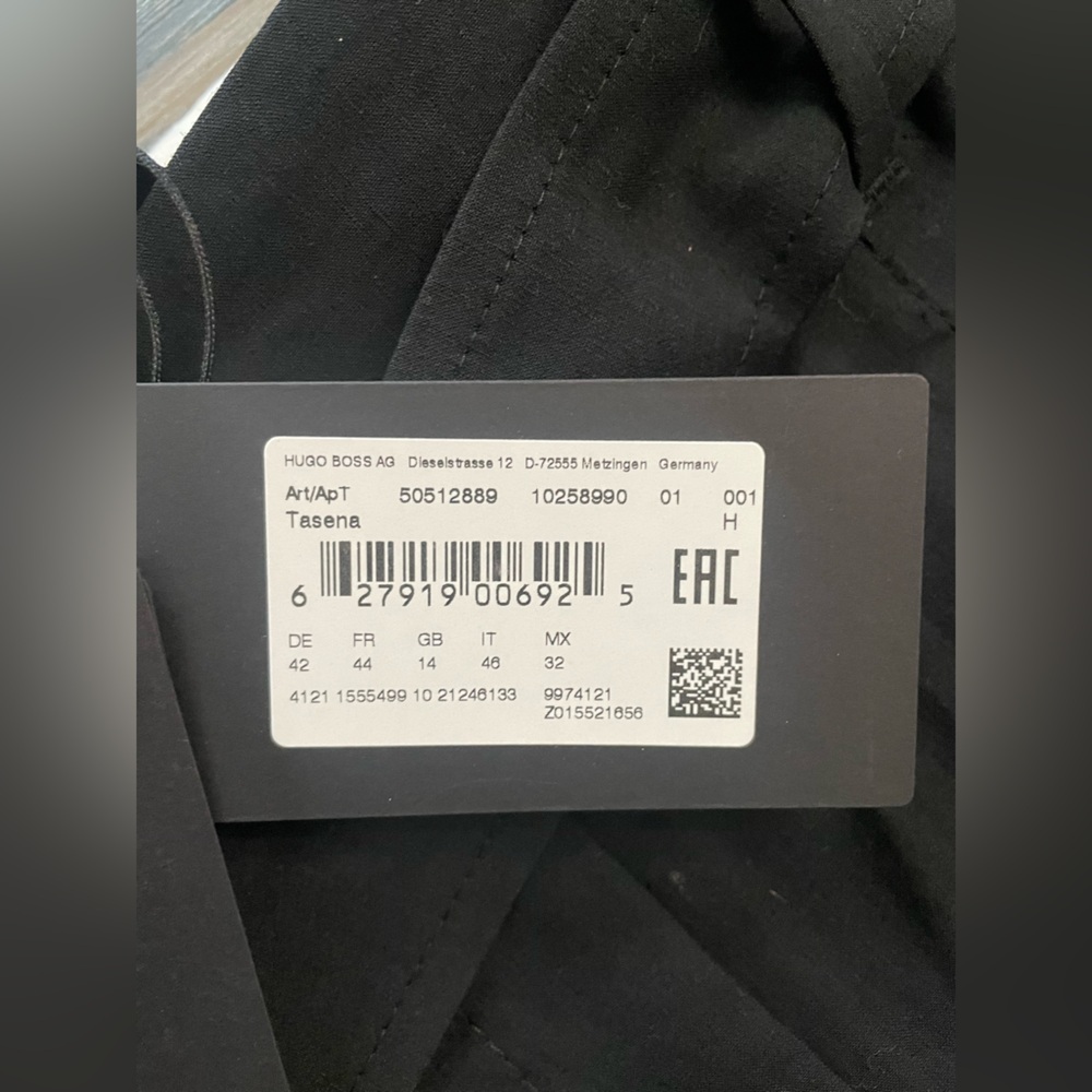 NWT BOSS Relaxed-Fit Trousers in a Linen Blend - Picture 7 of 12
